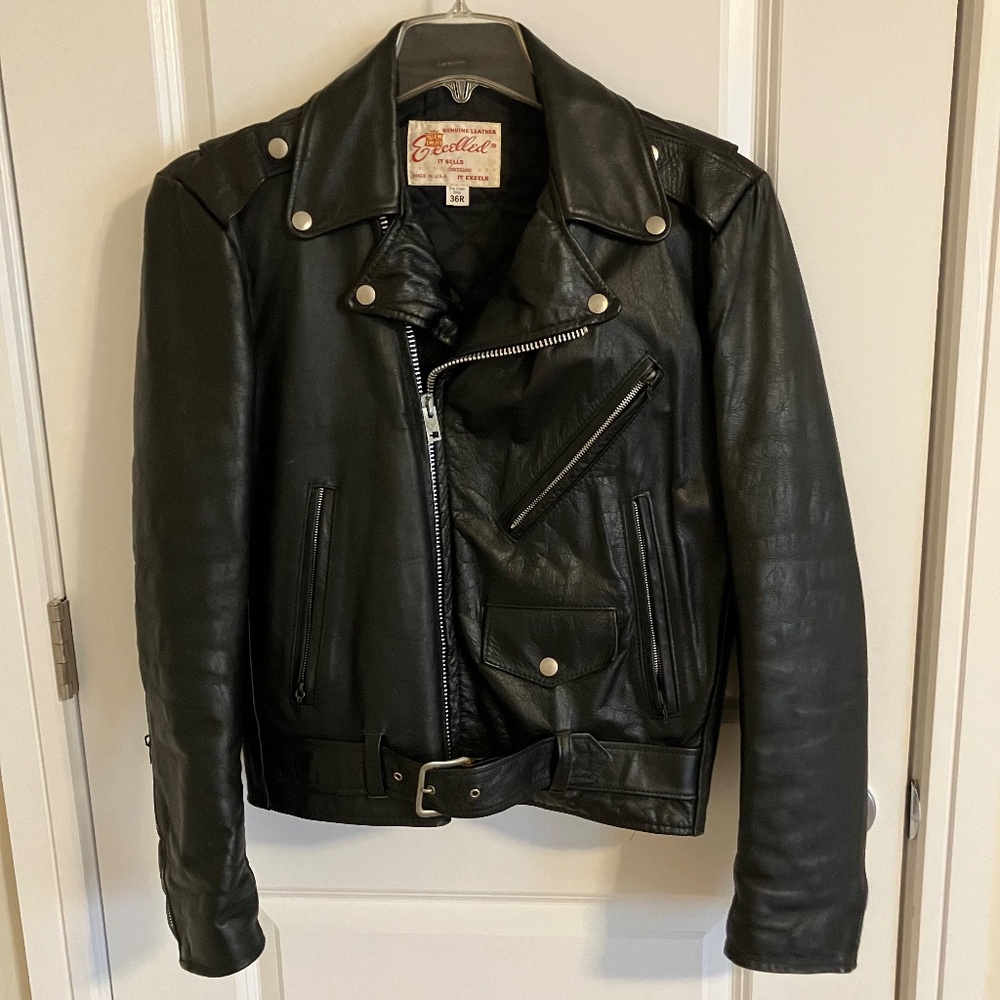 Men's Vintage Black Leather Classic Motorcycle Jacket